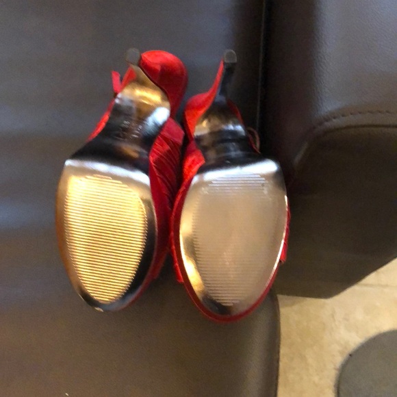 Heels - Picture 6 of 6